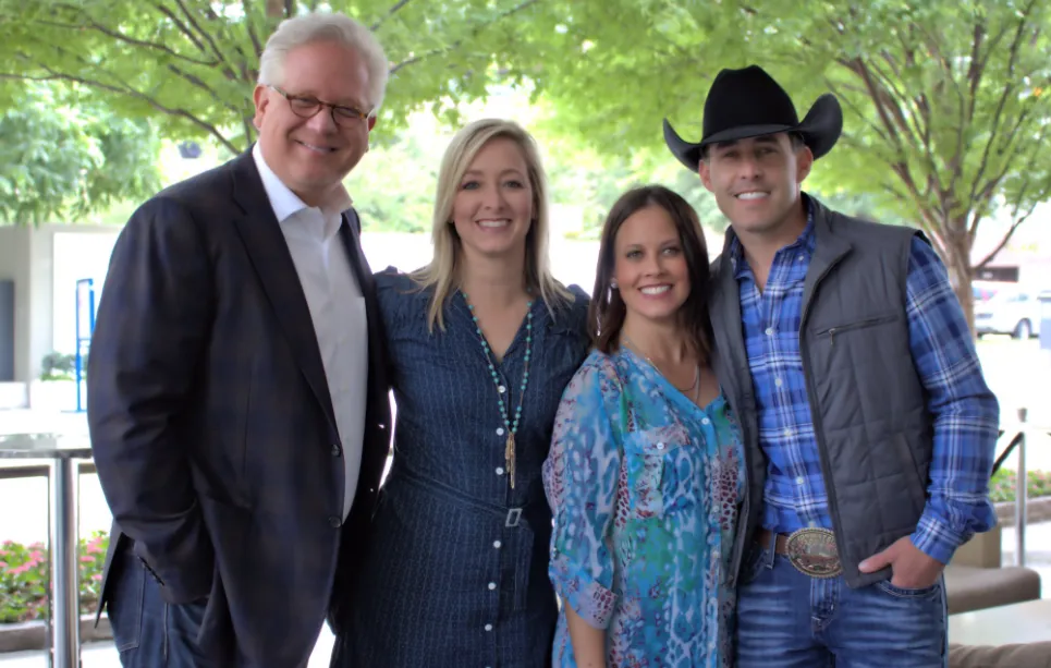 Glenn Beck's Wife, Age, Height, Weight, Net Worth, Career, And Full Bio