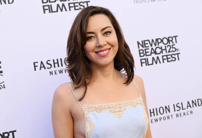 Aubrey Plaza Height