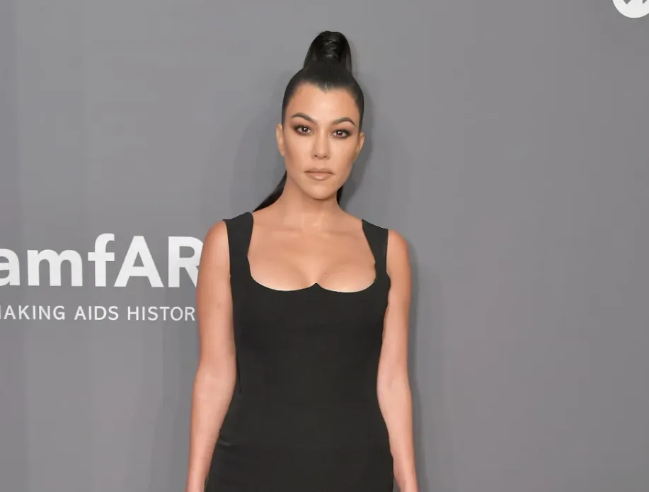 Kourtney Kardashian Height, Weight, Age, Net Worth, Career, And Full Bio
