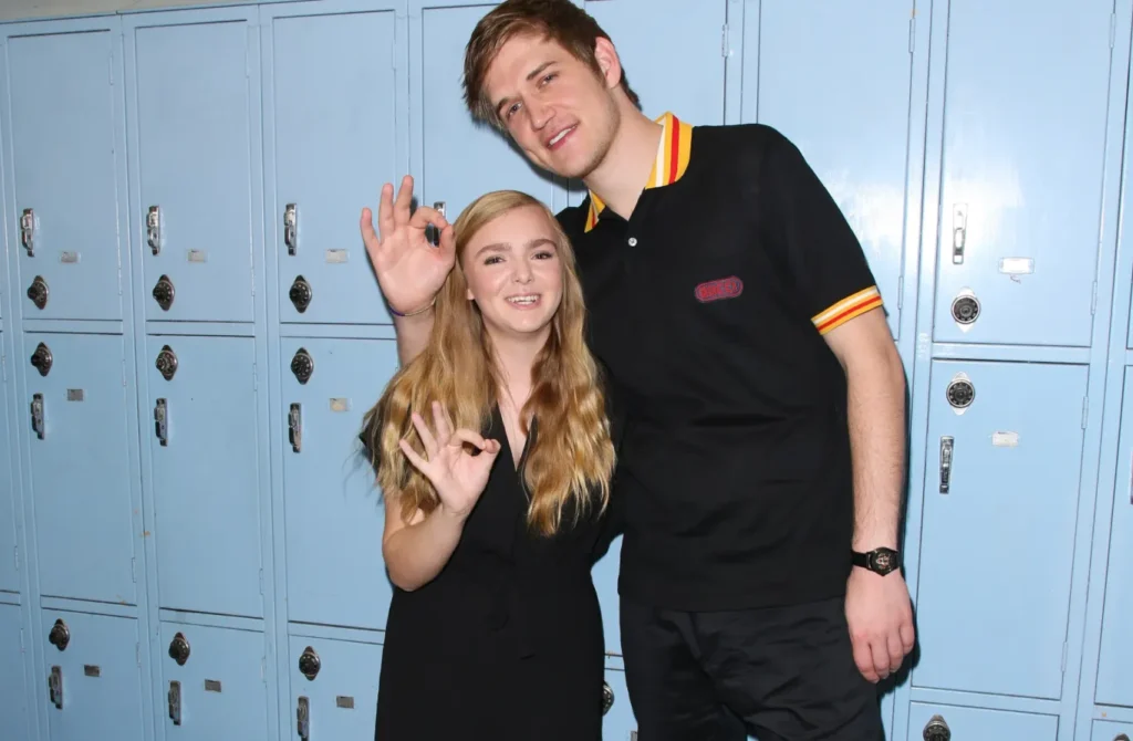 Bo Burnham Height Discover His Exact Stature Revealed!