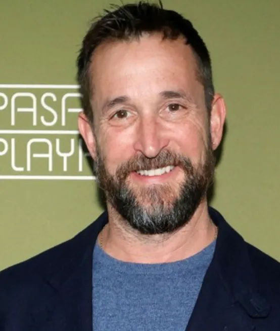 Noah Wyle Age – Everything About His Life, Career, Net Worth & More 