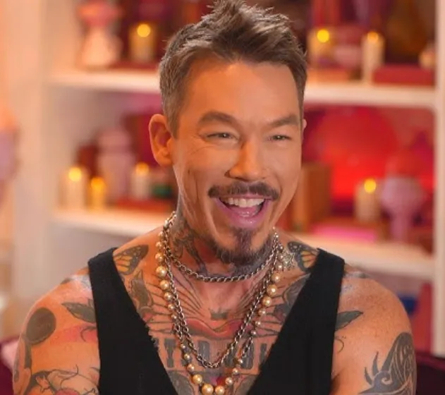 David Bromstad Spouse Relationship Status, Age, Net Worth, Height, and Full Biography 