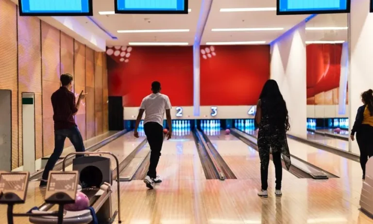 How To Master Bowling Techniques For Beginners